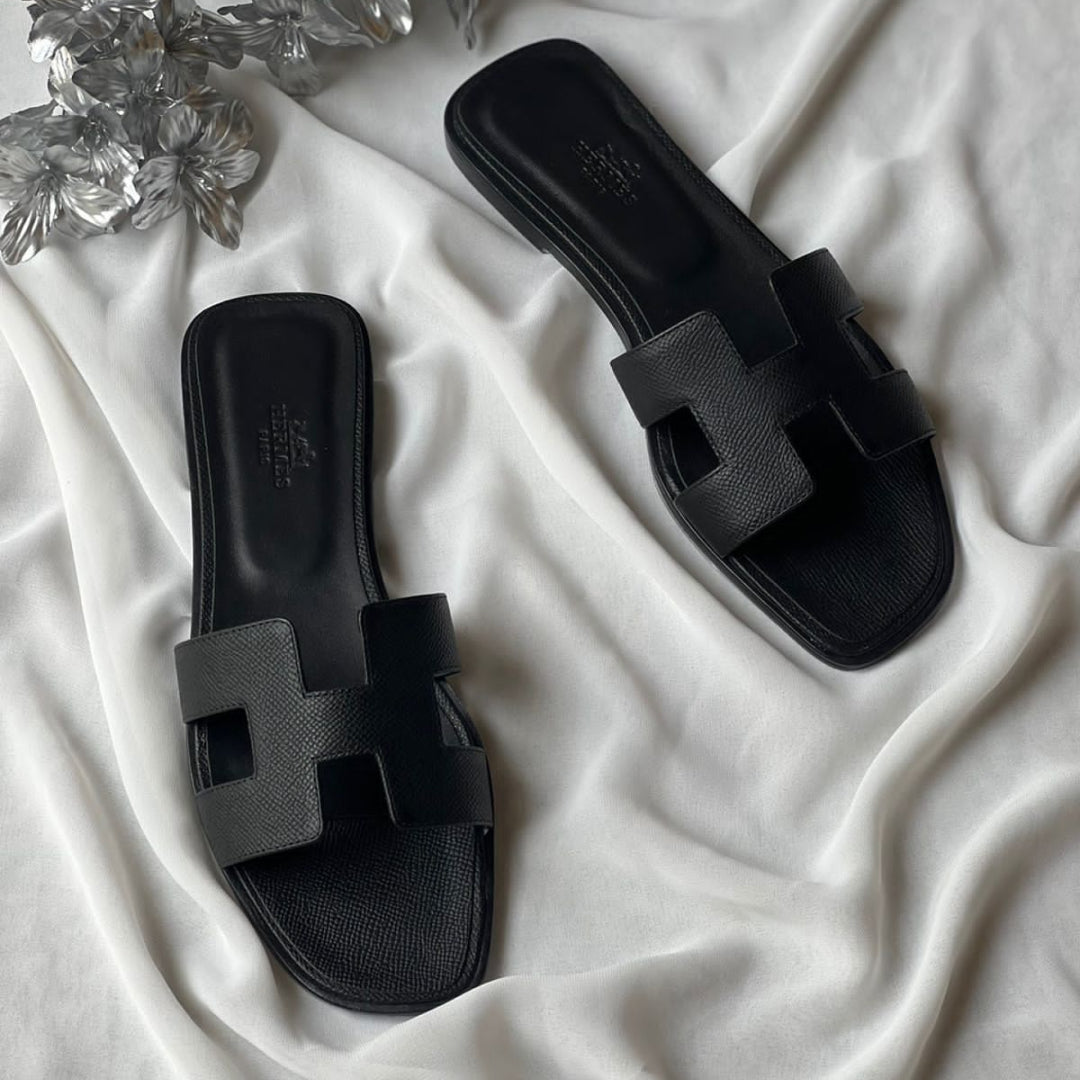 Hermès Oran Shoes – Classic Flat Edition