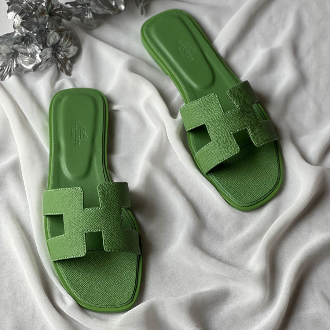 Hermès Oran Shoes – Classic Flat Edition