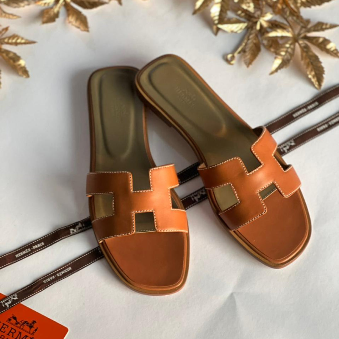 Hermès Oran Shoes – Classic Flat Edition