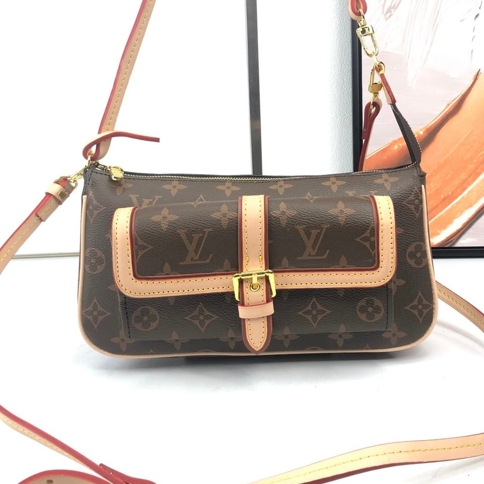 Louis Vuitton Maxi Multi Pochette Bag