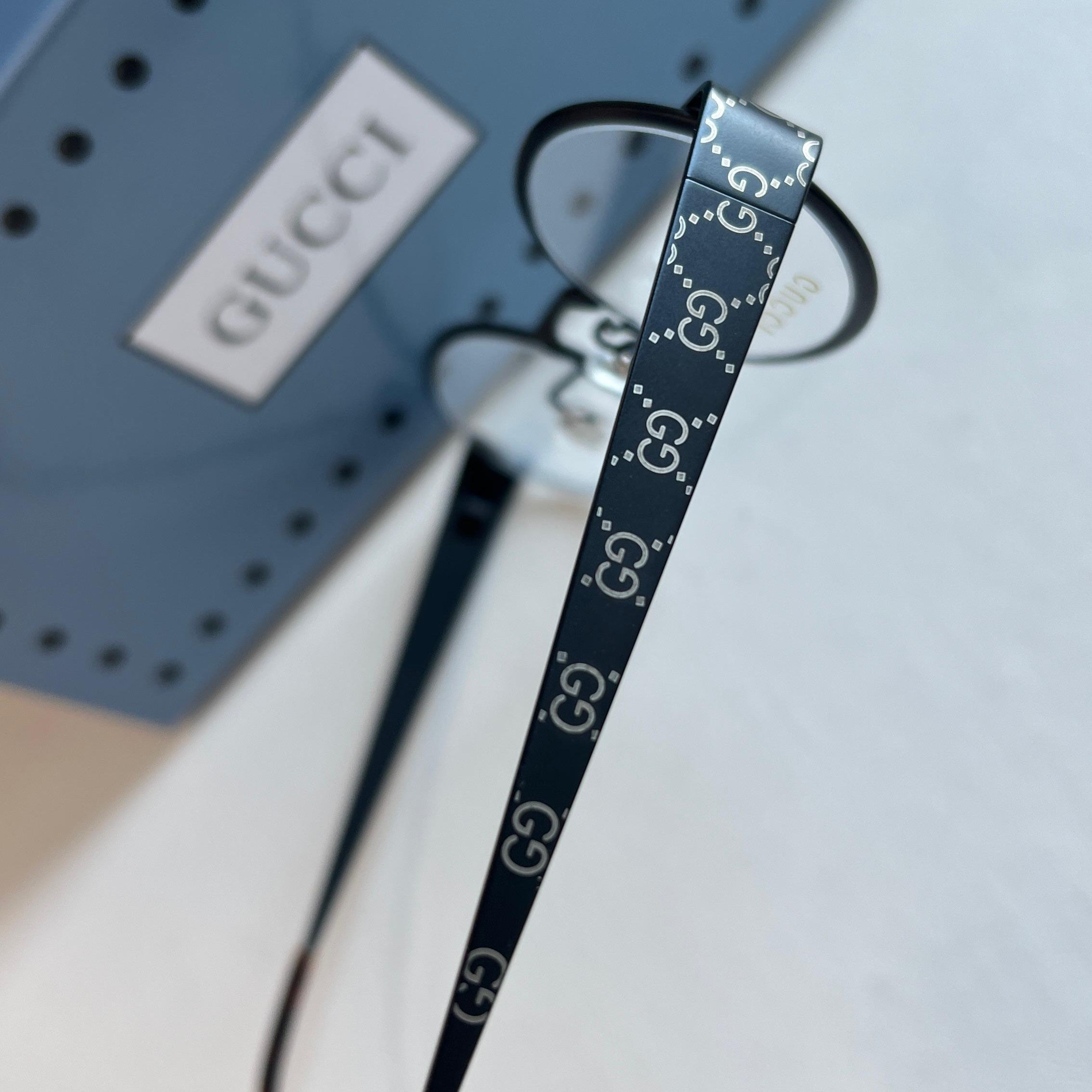 Gucci GG0418O Oval Optical Frames