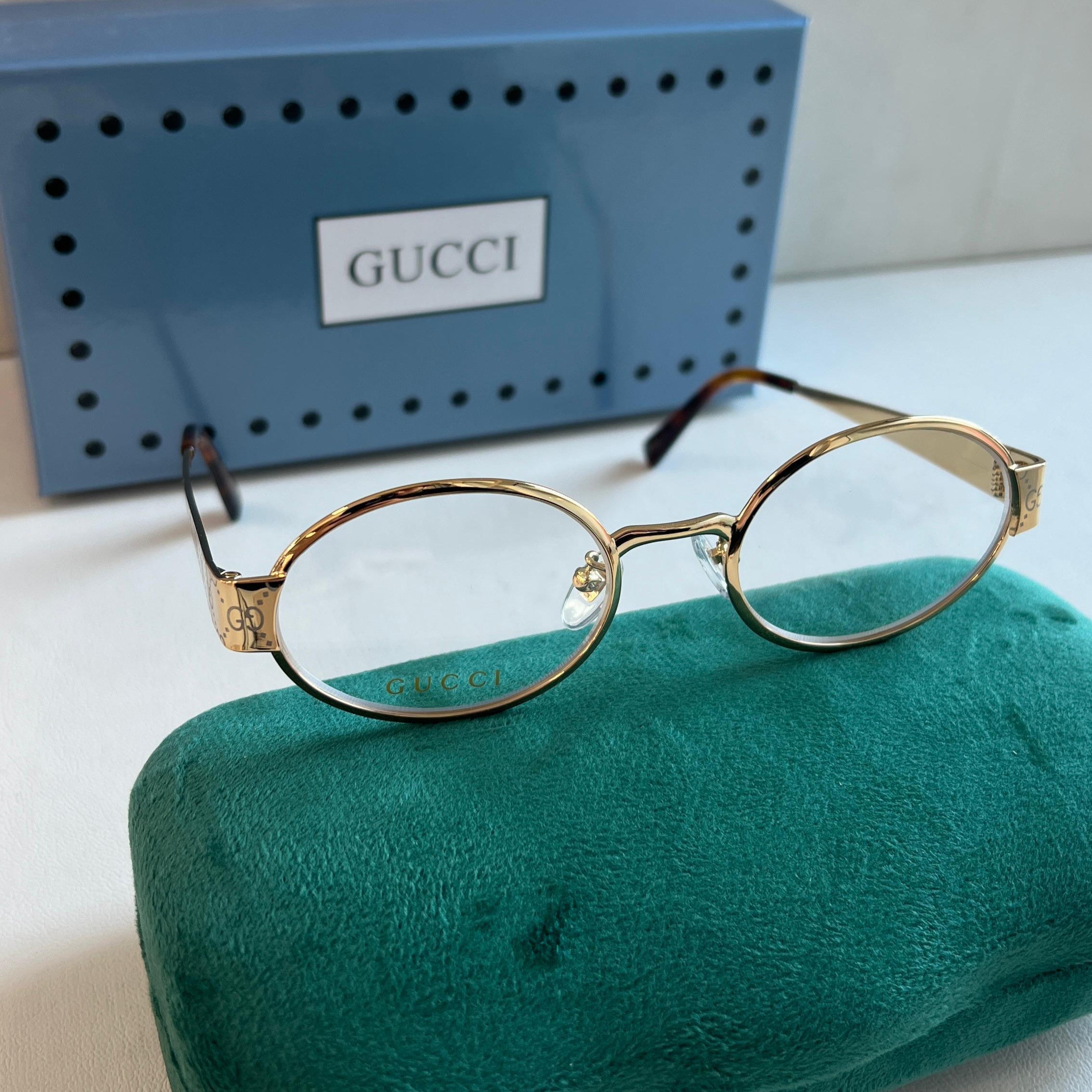 Gucci GG0418O Oval Optical Frames