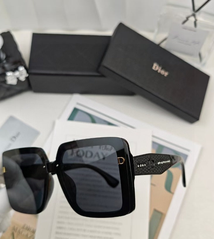 Dior DiorSignature B1U Square Sunglasses