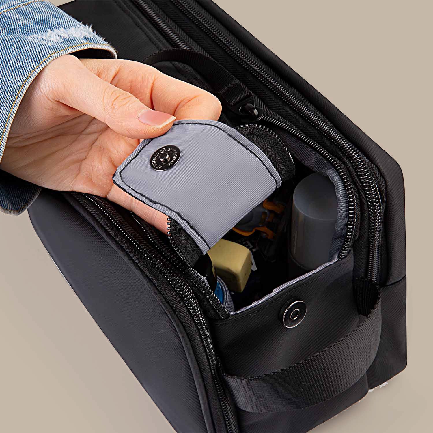 Style & Stash Pouch