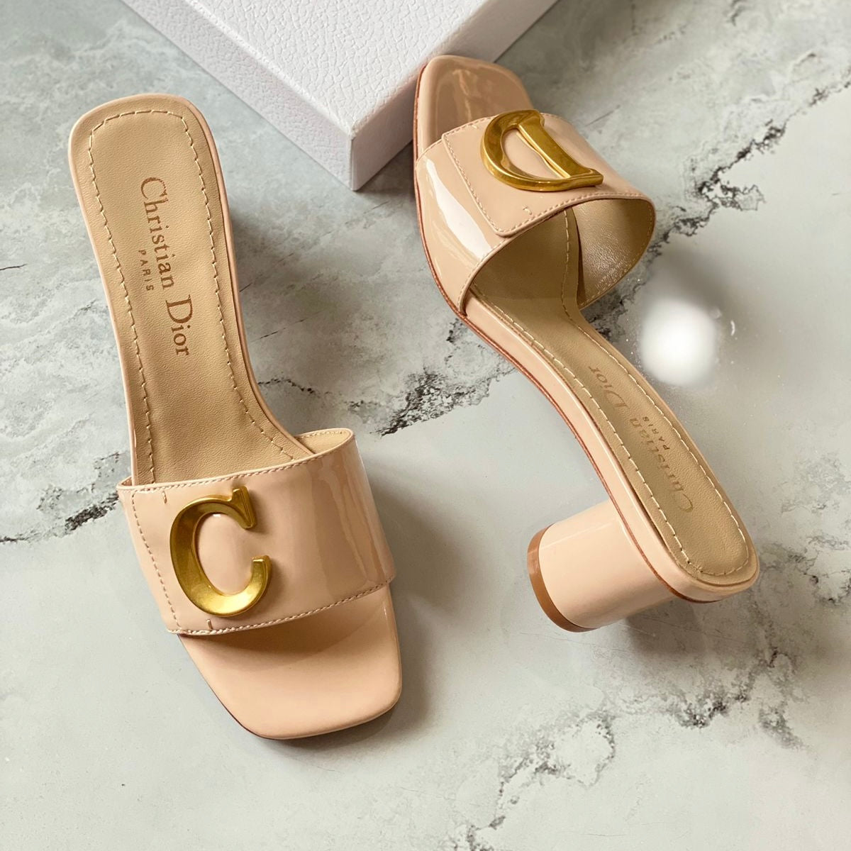 Beige / 36