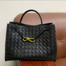 Andiamo Shoulder Bag