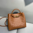 Andiamo Shoulder Bag