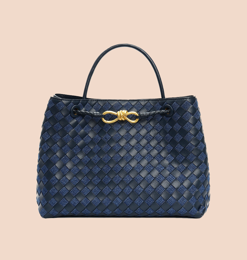 Andiamo Shoulder Bag