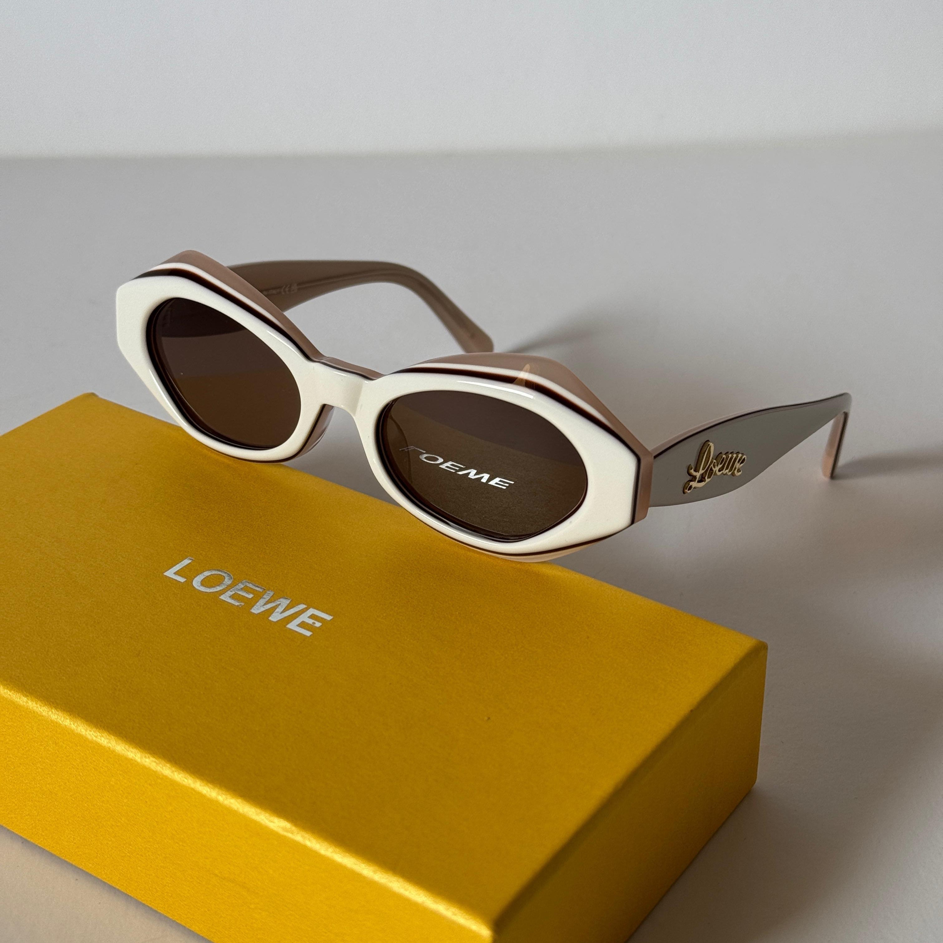 Loewe LW40090I Mask Cat-Eye Sunglasses