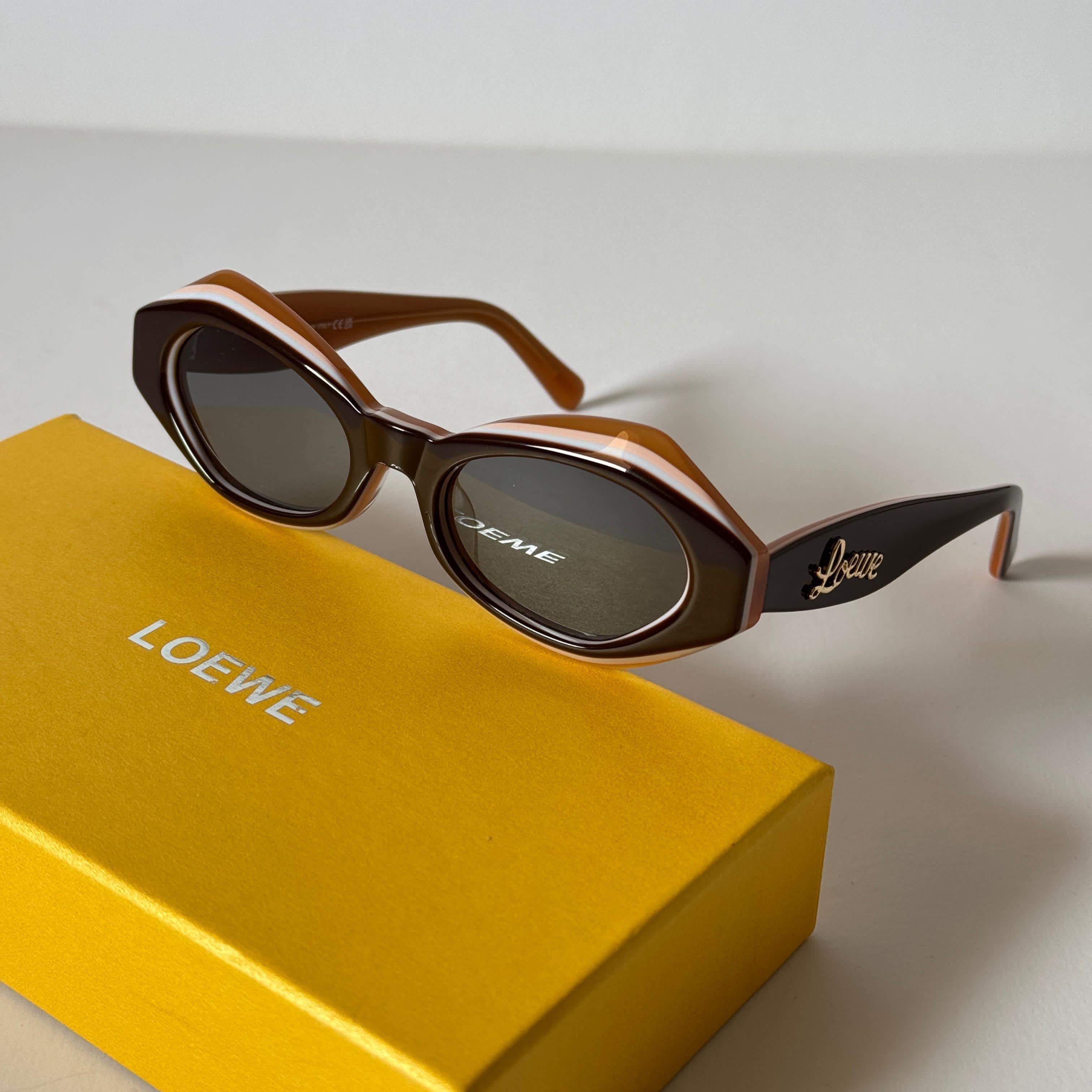 Loewe LW40090I Mask Cat-Eye Sunglasses
