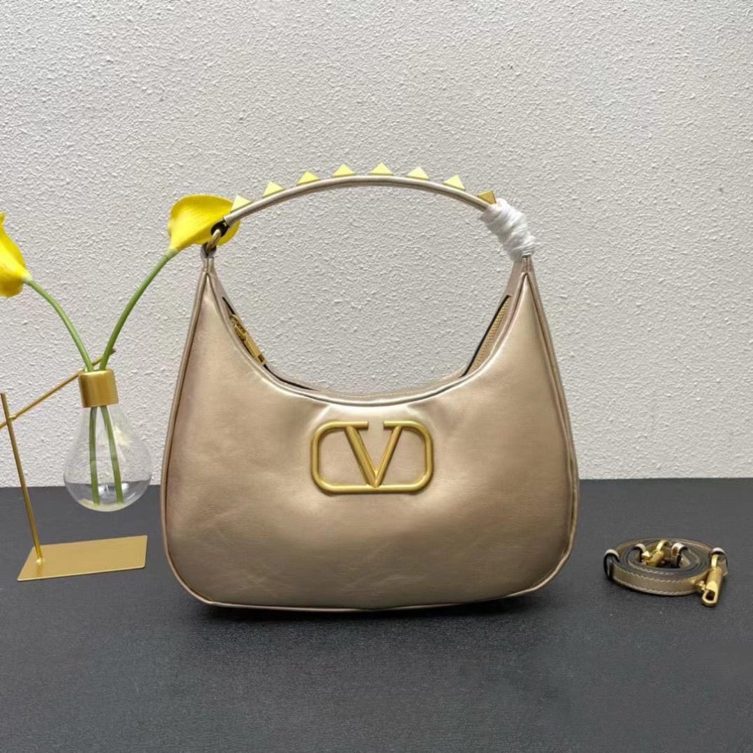 Valentino Stud Sign leather Bag - Image 3