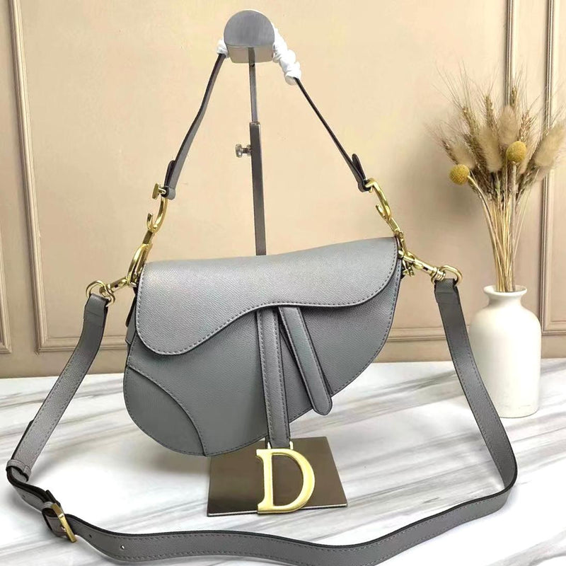 Dior Saddle Bag - Image 10