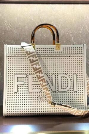 Fendi Sunshine Shopper Medium Style#2 Bag - Off white
