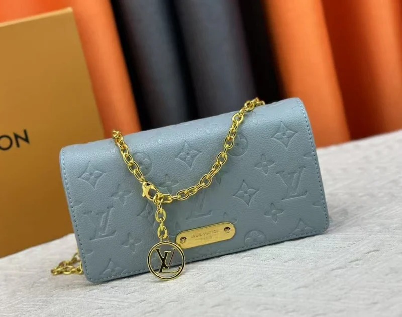 Louis Vuitton Wallet on chain Bag - Image 3